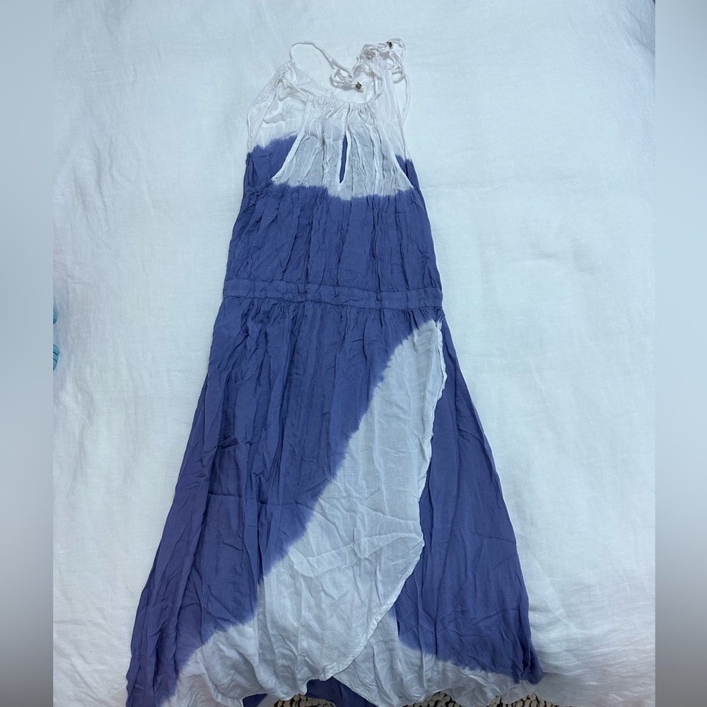 High neck sleeveless flowy long middy dress